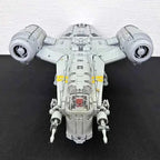 UCS 75331 The Razor Crest 6187PCS Star Wars Ship Building Set 4 Figures
