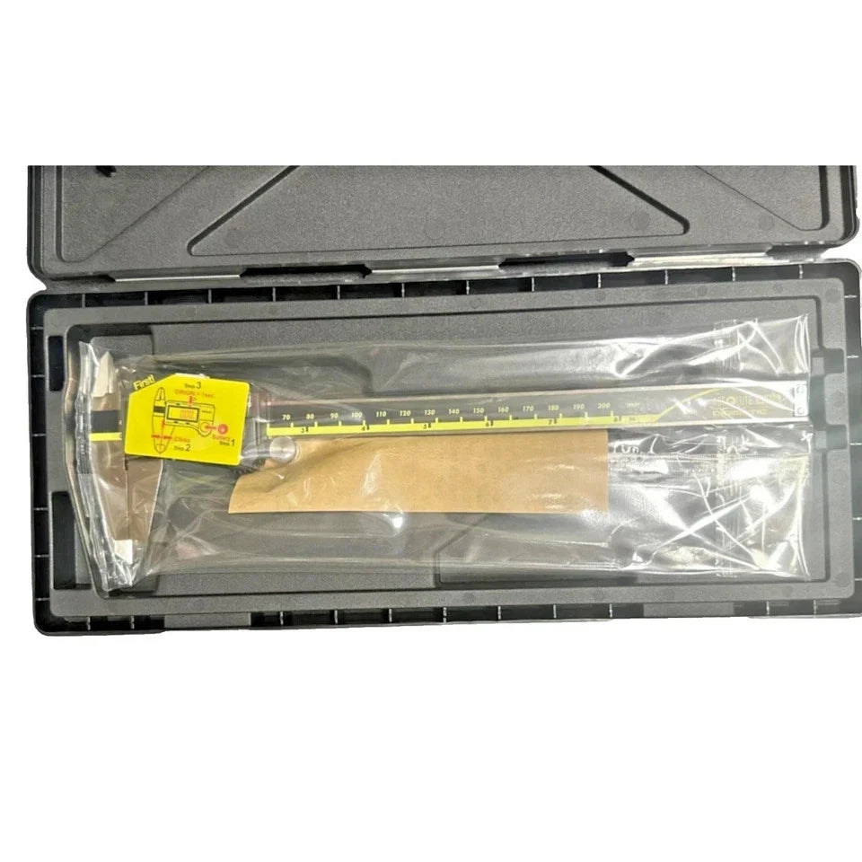 Mitutoyo 500-197-30 Absolute Digital Digimatic Vernier Caliper 200mm / 8"