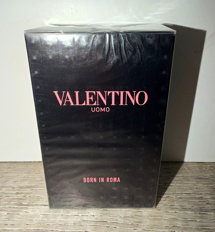 Valentino Uomo Born In Roma Eau de Toilette 100ml Spray – Woody Vetiver Fragrance for Men